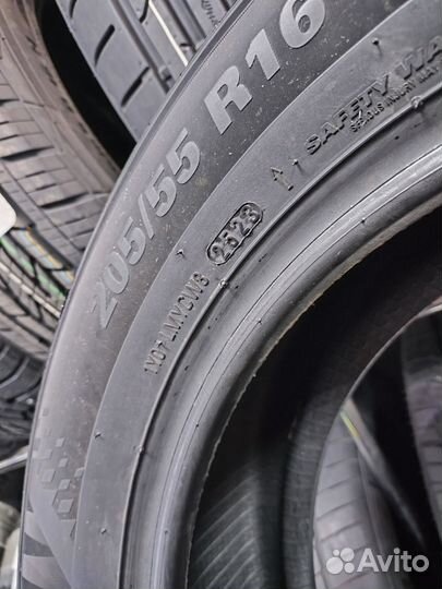 Kumho WinterCraft Ice Wi32 205/55 R16