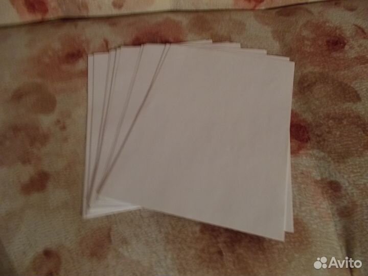 Бумага разная. Пергамент. +++