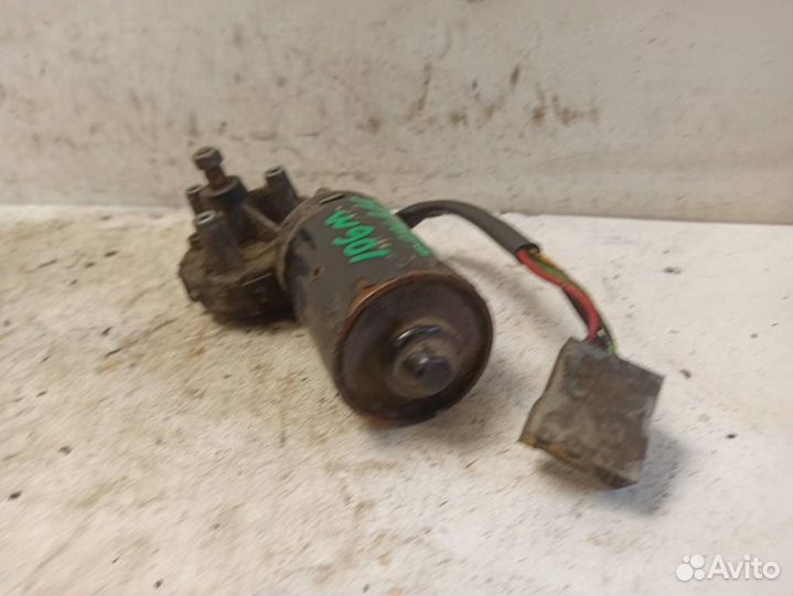 Моторчик стеклоочистителя передний A0048206542