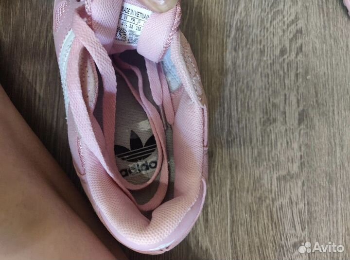 Кроссовки женские adidas