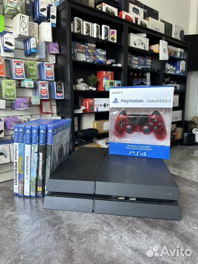 Sony PS4 + 2 Dualshok
