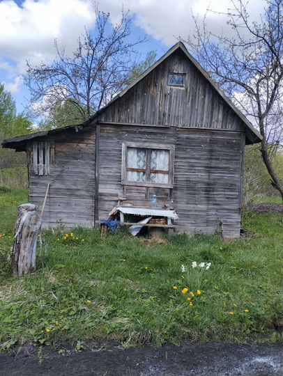 Дача 20 м² на участке 10 сот.