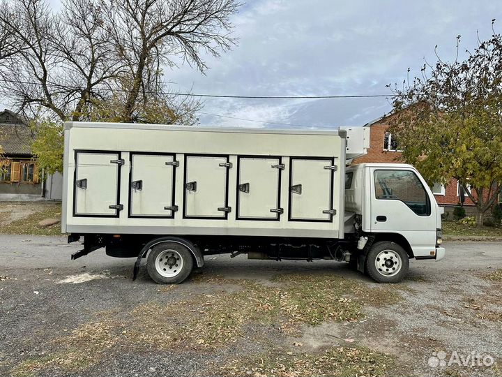 Isuzu NQR71P, 2006