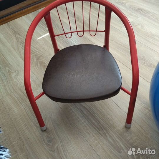 Детский стул + мяч