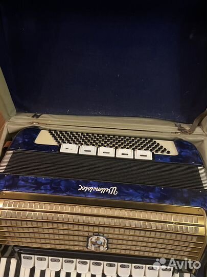Аккордеон weltmeister 4/4(полноразмерный)