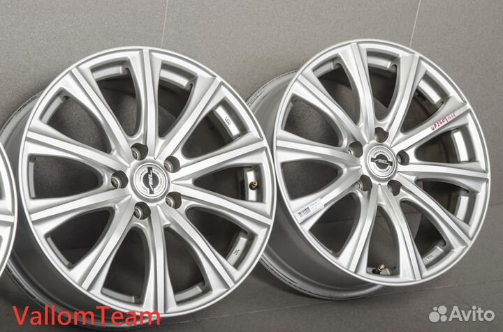 Лот UP26031445 Фирменные 18-е диски axel