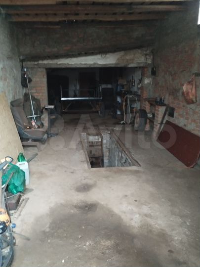 Гараж, > 30 м²