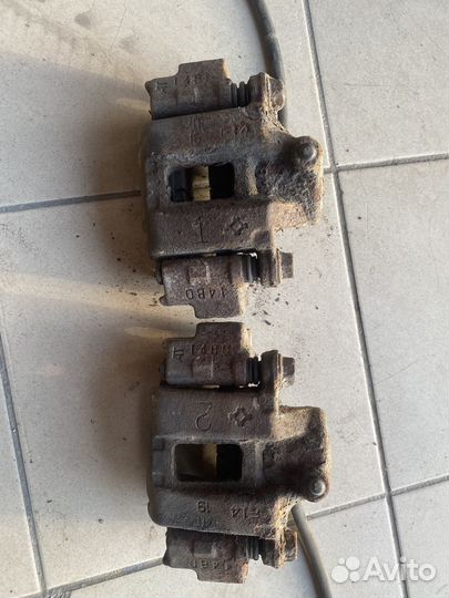 Задний суппорт левый правый Тойота Прадо 120 \ 150