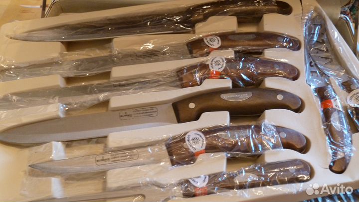 Набор ножей и вилок фирмы Блюмхауз