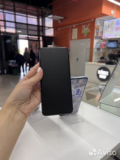 Защитная пленка (альтернатива чехлу) на телефон