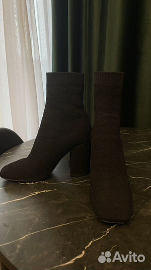 Ботинки носок Ash