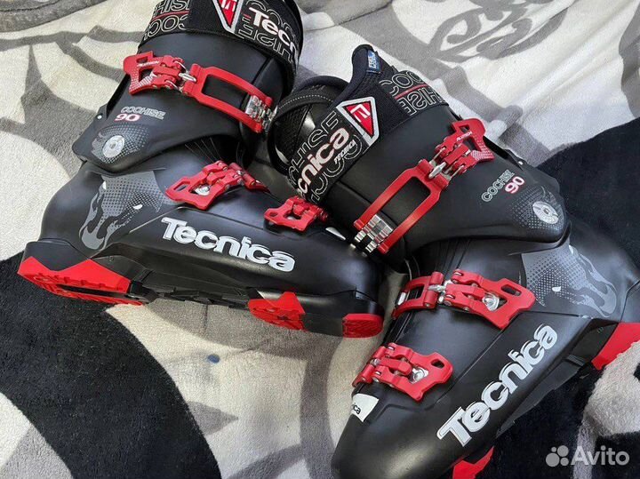 Горнолыжные ботинки 28.5 Technica Cochise