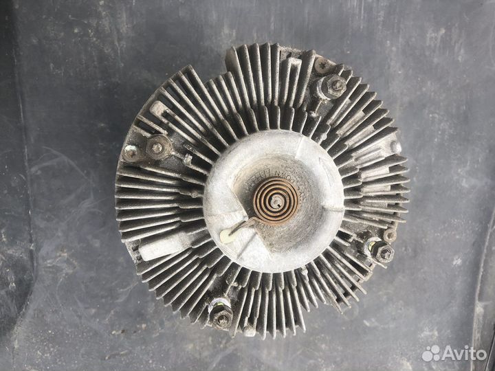 Кронштейн вискомуфты на 6ве1(6вд1)