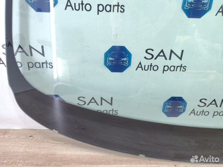 Лобовое стекло Bmw X5 Рест E70 рест N55B30 2012