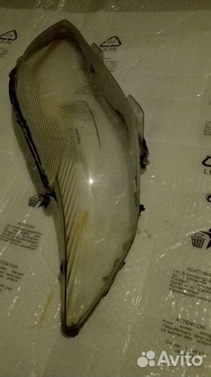 Toyota camry 40 стекло фары