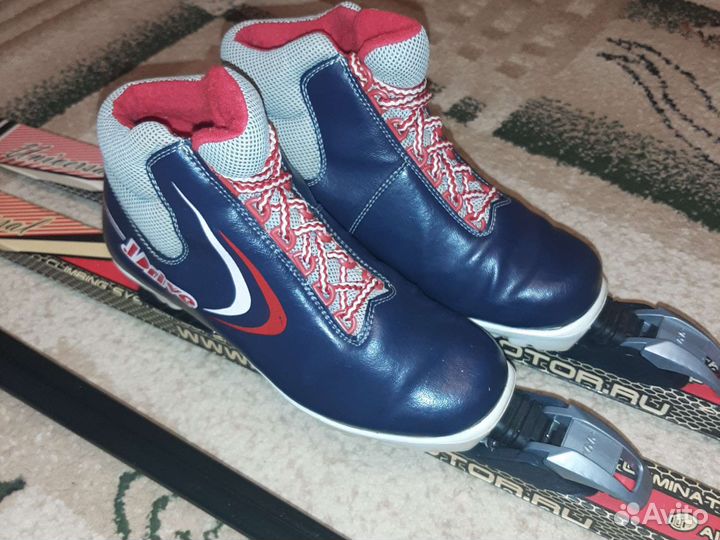 Лыжи беговые. Пластик. 180см