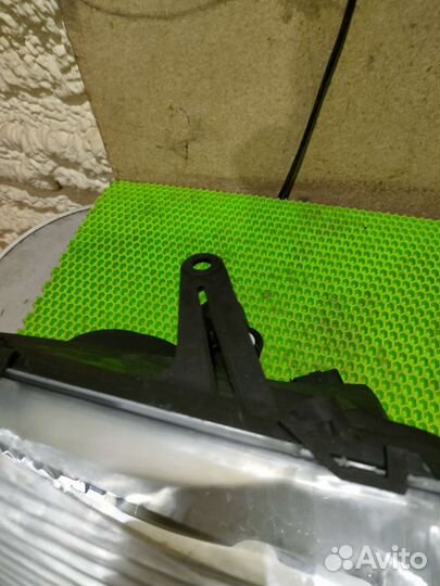 Правая фара Renault duster новая аналог