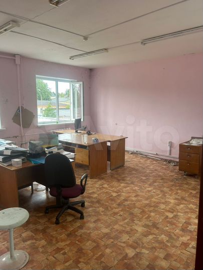 Здание, 636 м²