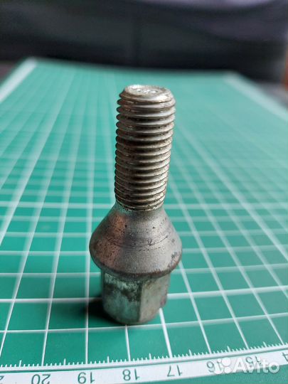 Болт колесный M12x1.5 Renault, Mini, BMW оригинал