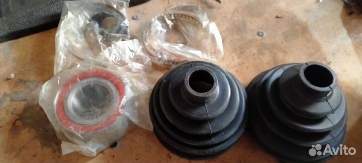2 Пыльника, и подшипник 1