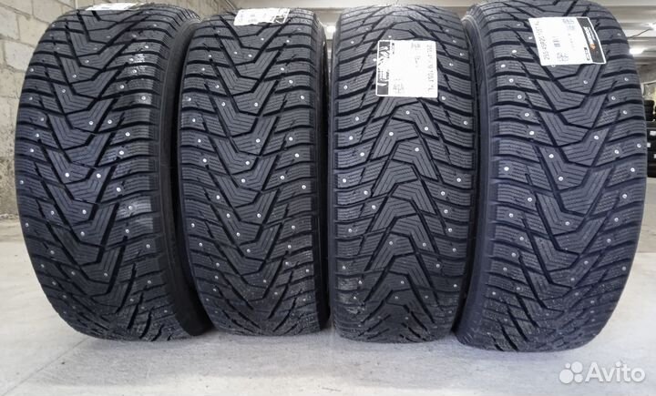 Hankook Winter I'Pike RS2 W429 215/55 R17 98T