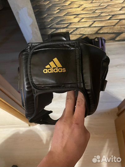 Боксерский шлем adidas