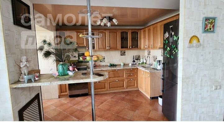 3-к. квартира, 76 м², 4/9 эт.