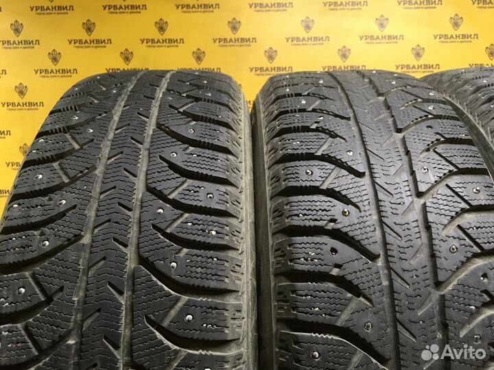 Bridgestone Ice Cruiser 7000 225/65 R17 106T