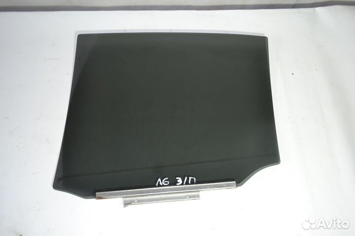 Стекло двери заднее/левое Toyota/Lexus RX300