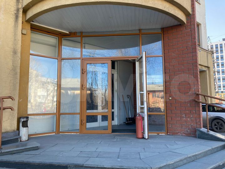 Магазин, офис в аренду, 387 м²,отд.вход,1 эт