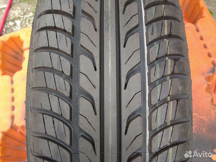 Goodyear HydraGrip 205/60 R16 92H