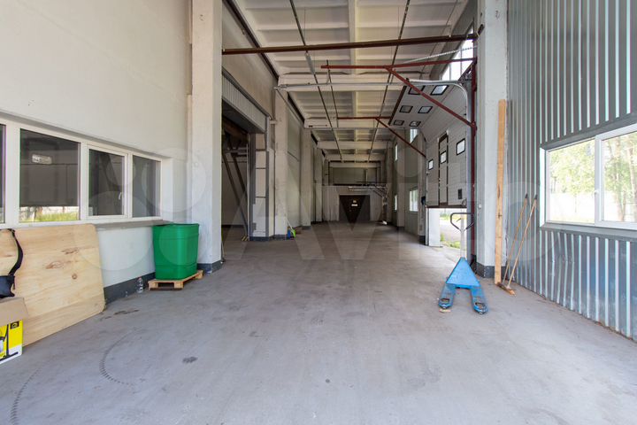 Производство, 2450 м²