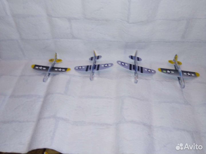 Игрушки летающие самолётики