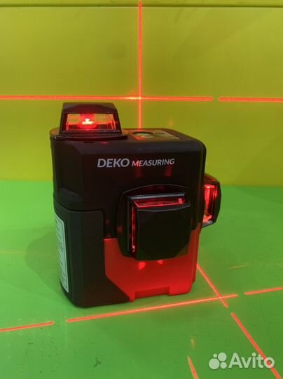 Лазерный уровень нивелир Deko 3D