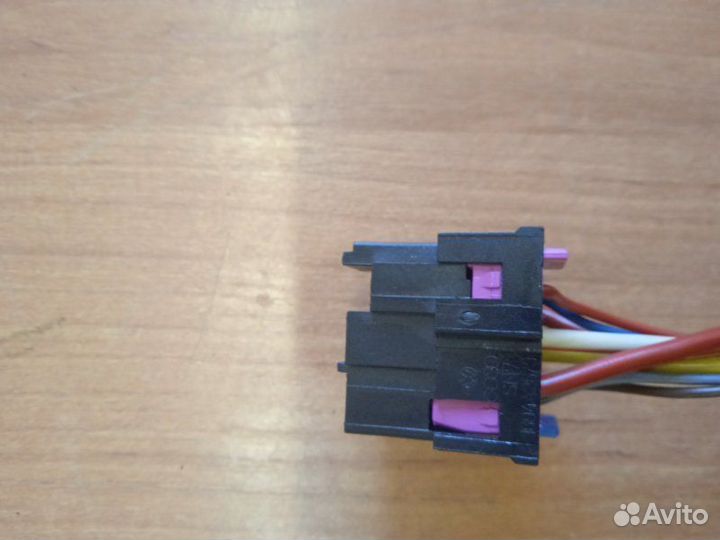 Разъем (фишка) с проводами Volkswagen Polo хетчбек