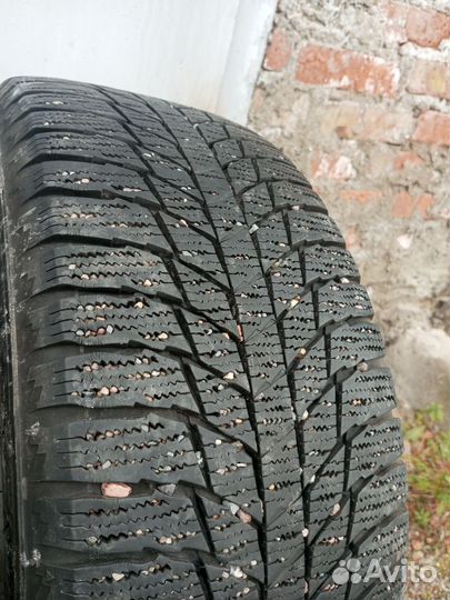 Triangle Snowlink TWT02 215/50 R17