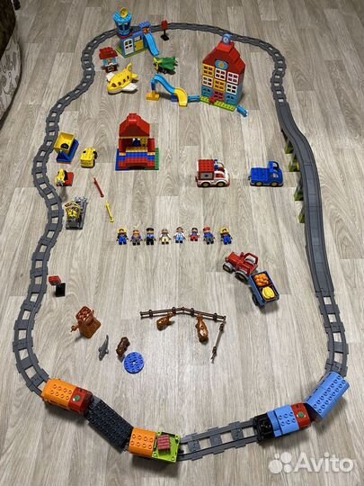Lego duplo поезд