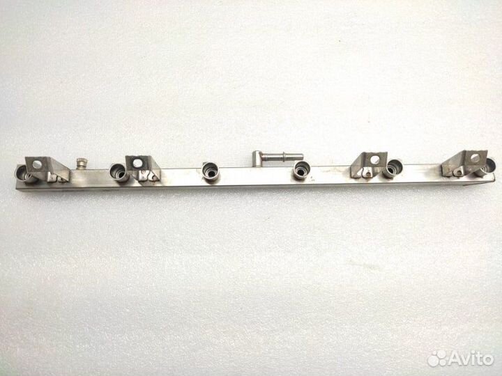 Топливная рейка (рампа) Bmw 5-Series F10 3.0 2011