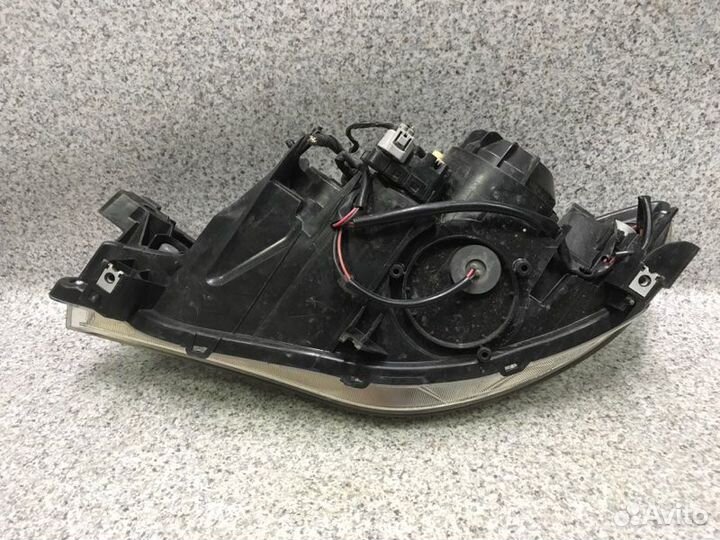 Фара правая Subaru Impreza GH 2007