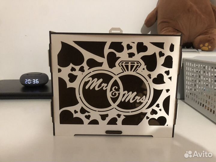 Свадебный сундук для денег