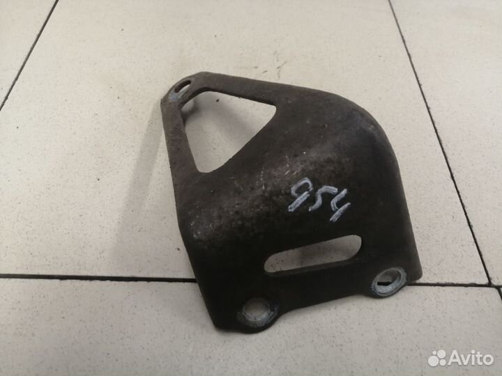 Кронштейн (сопут. товар) M2 (2010-1014)