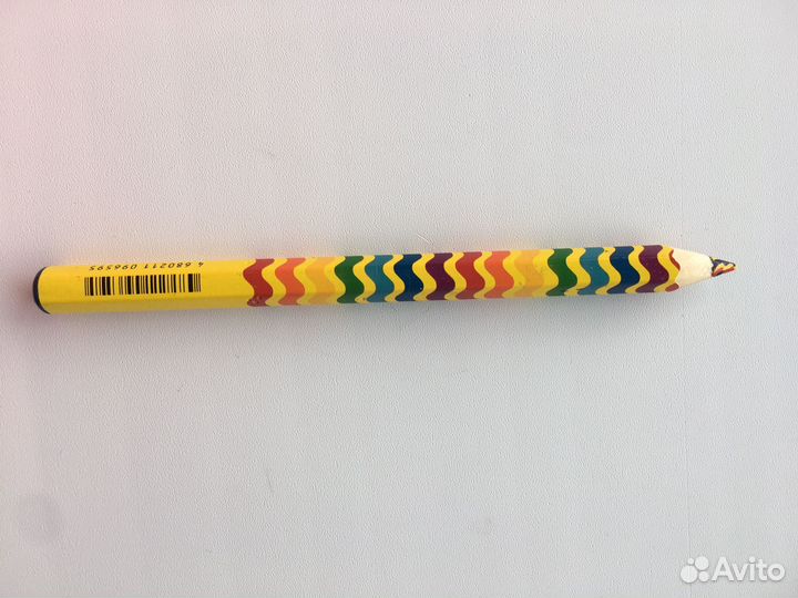 Разноцветный карандаш