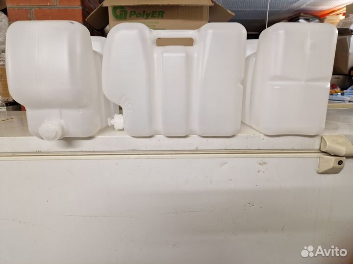 Канистра для питьевой воды с краном 10 л