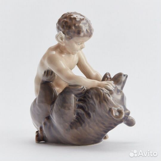 Коллекционная статуэтка 