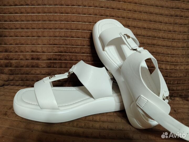 Босоножки женские 38 размер