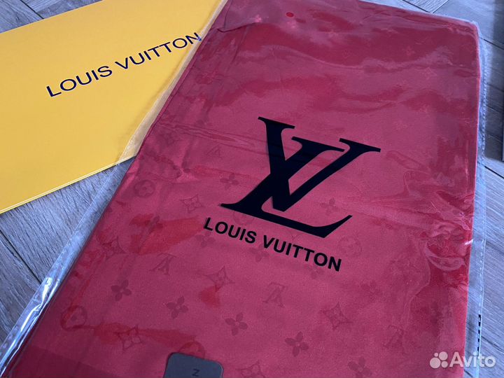 Платок из шелка новый Louis Vuitton