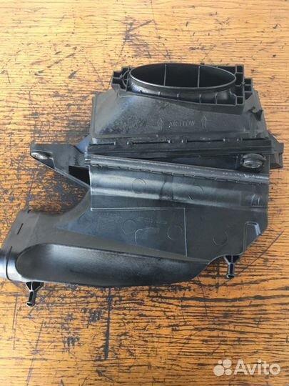 Корпус воздушного фильтра Mercedes S-Class W222