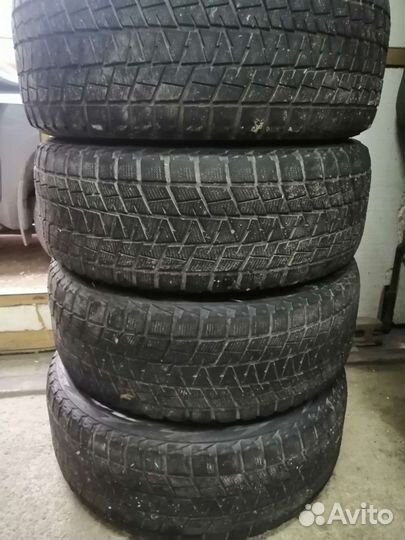 Bridgestone Blizzak DM-V1 265/60 R18