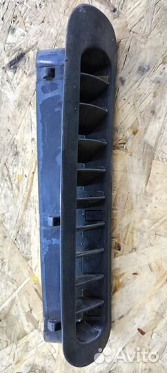 Решётка вентиляции бокового стекла правая Matiz