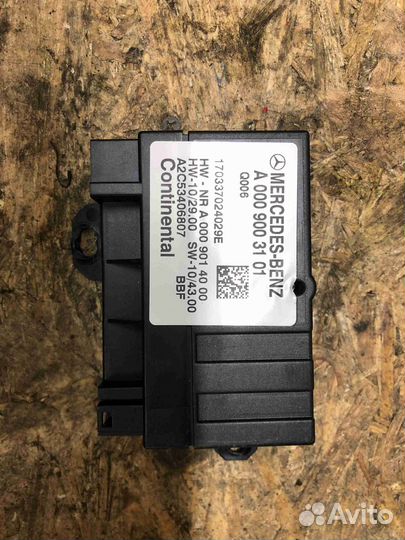 Блок управления топливным насосом Mercedes GLE W16